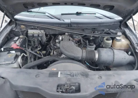 2005 Ford F-150 Stx/Xlt из США, поврежденный, VIN 1FTRF02W05KD69072